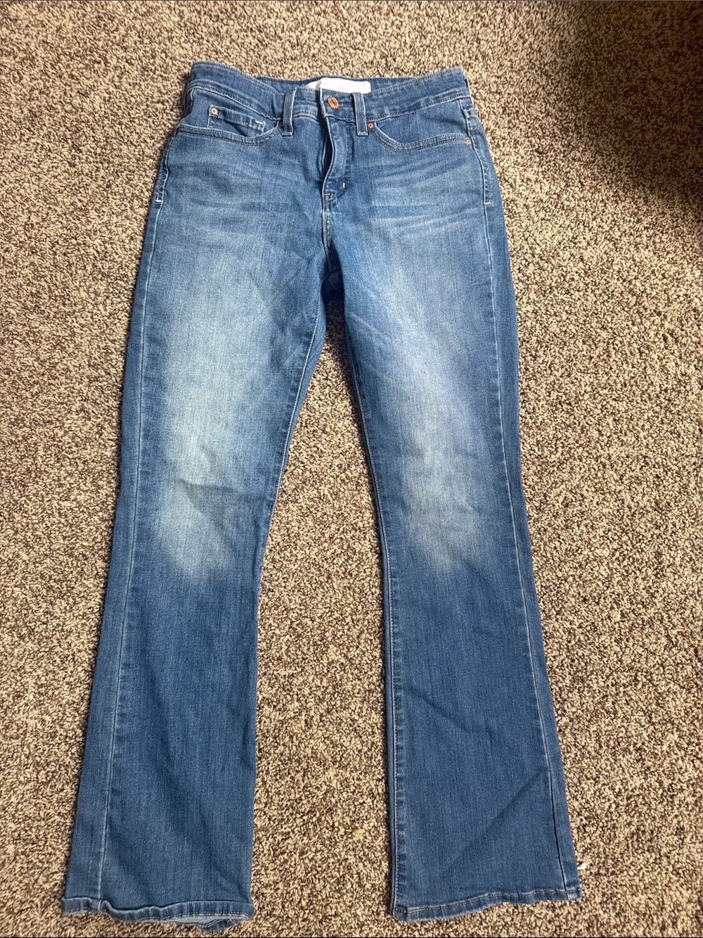 Levi’s size 28